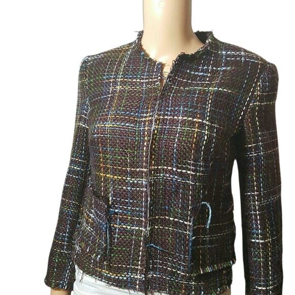 View Blazer 4 - Picture 2 of 4